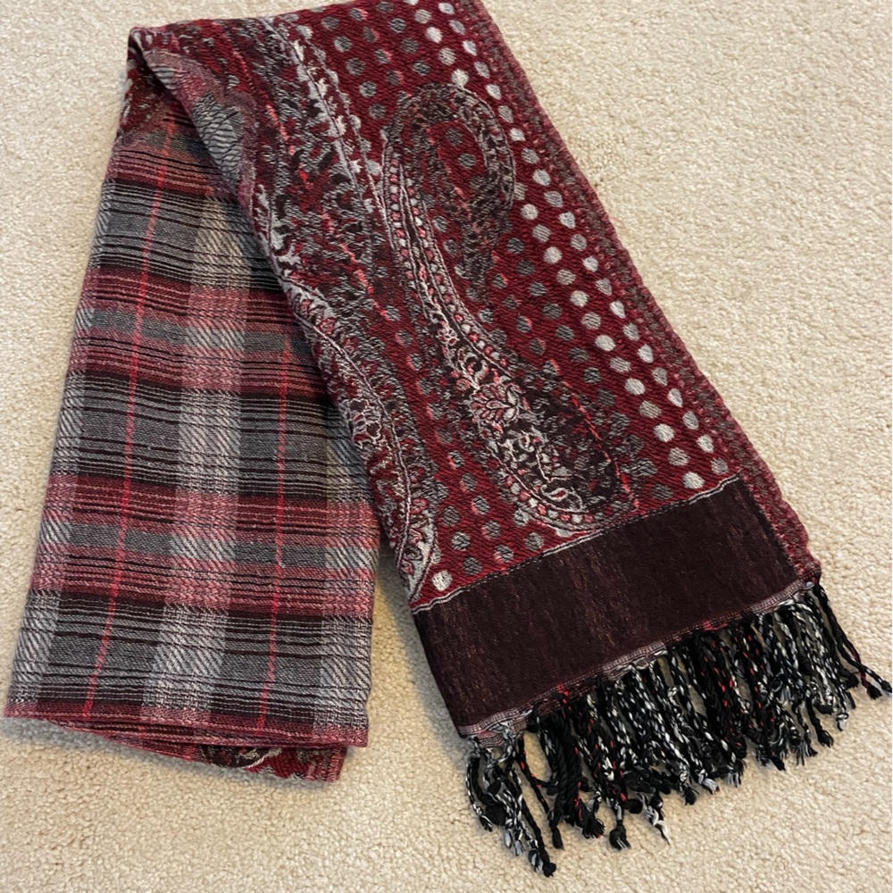 Read,Gray, Black 100% Wool Scarf/ Shawl